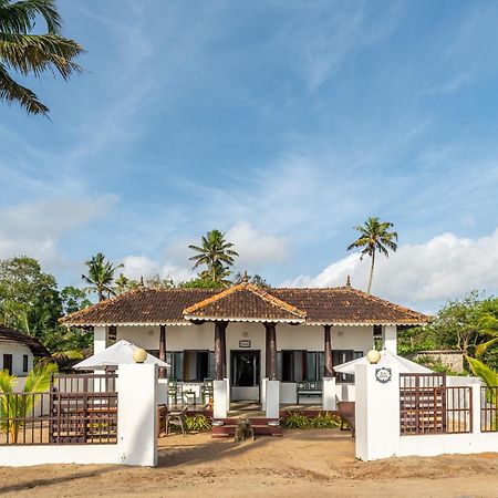 Villa Naina, Marari Beach Alappuzha Exterior photo